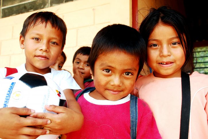 guatemala-kids-725x487